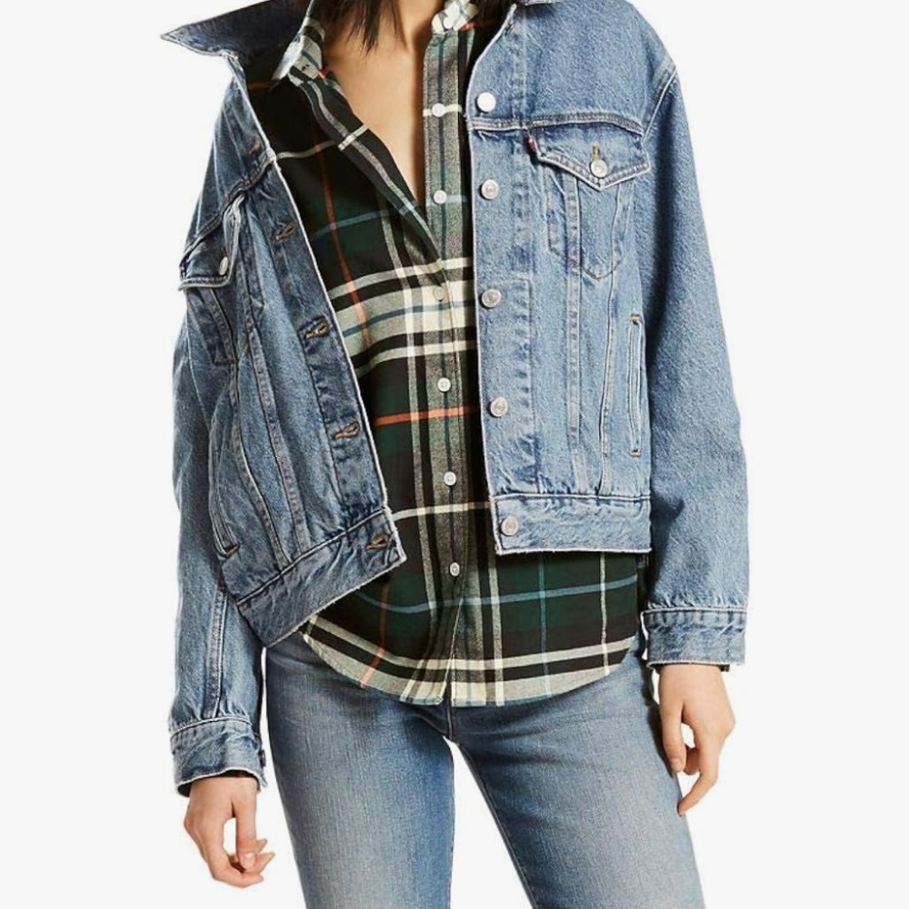 Levi's Women's Ex-Boyfriend Trucker Jacket Size Medium